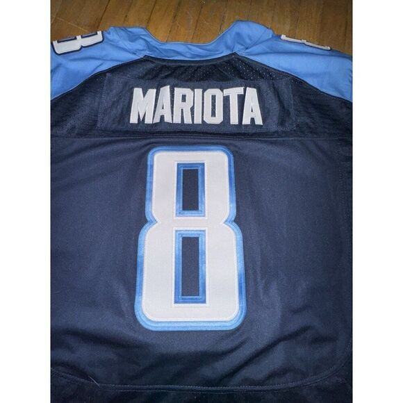 Nike NFL Blue Titans Marcus Mariota #8 Jersey. Size 44. PRE-OWNED. Great Cond. - Picture 8 of 10